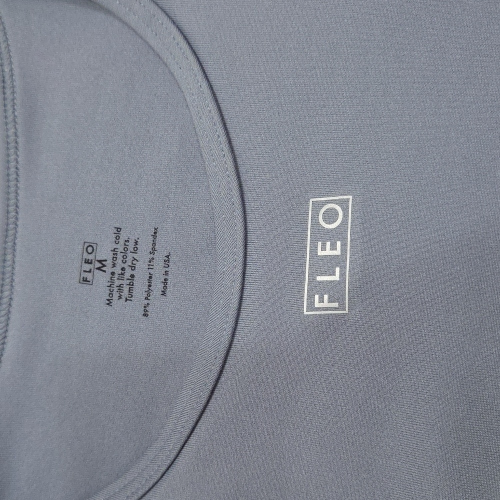 Fleo Back Day Cropped Tee - Picture 2 of 4